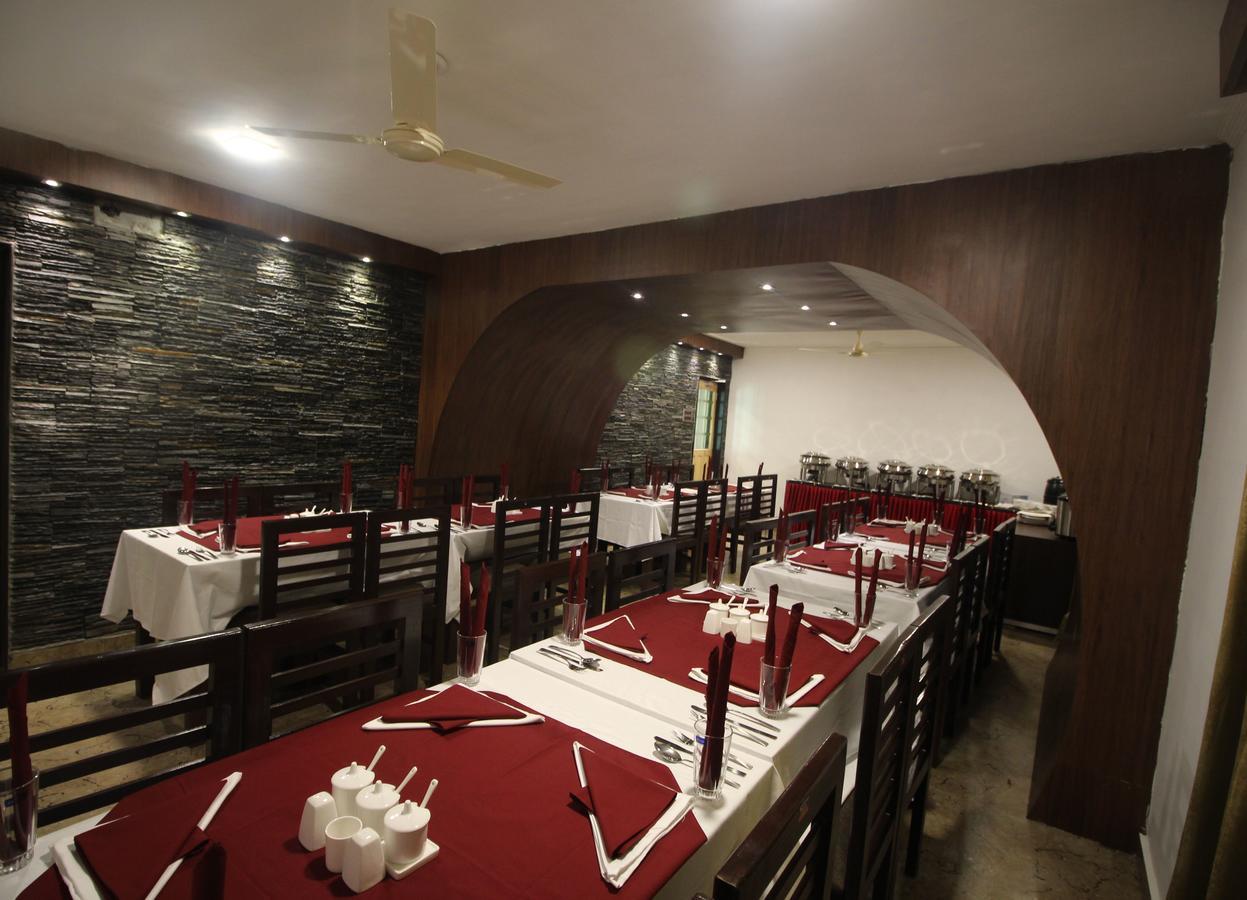 Hotel Green Leaf Srīnagar Extérieur photo
