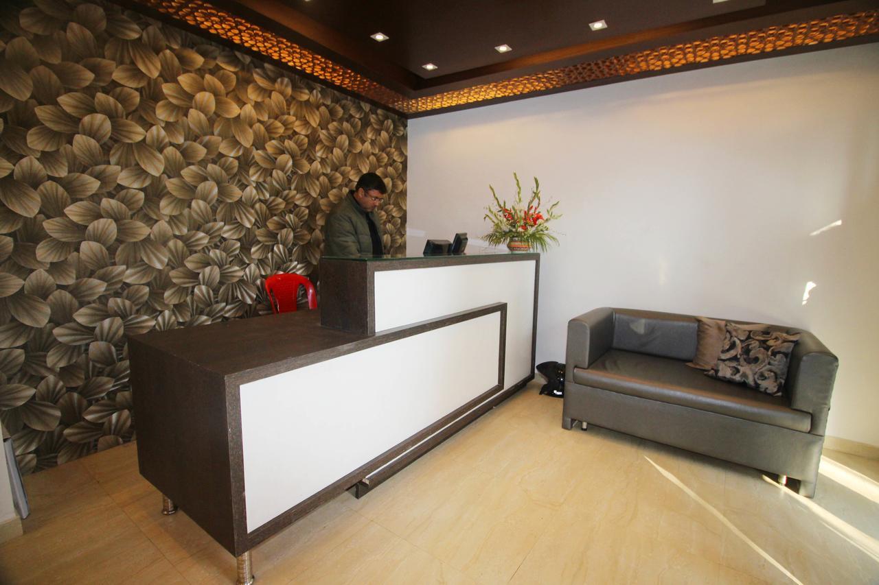 Hotel Green Leaf Srīnagar Extérieur photo